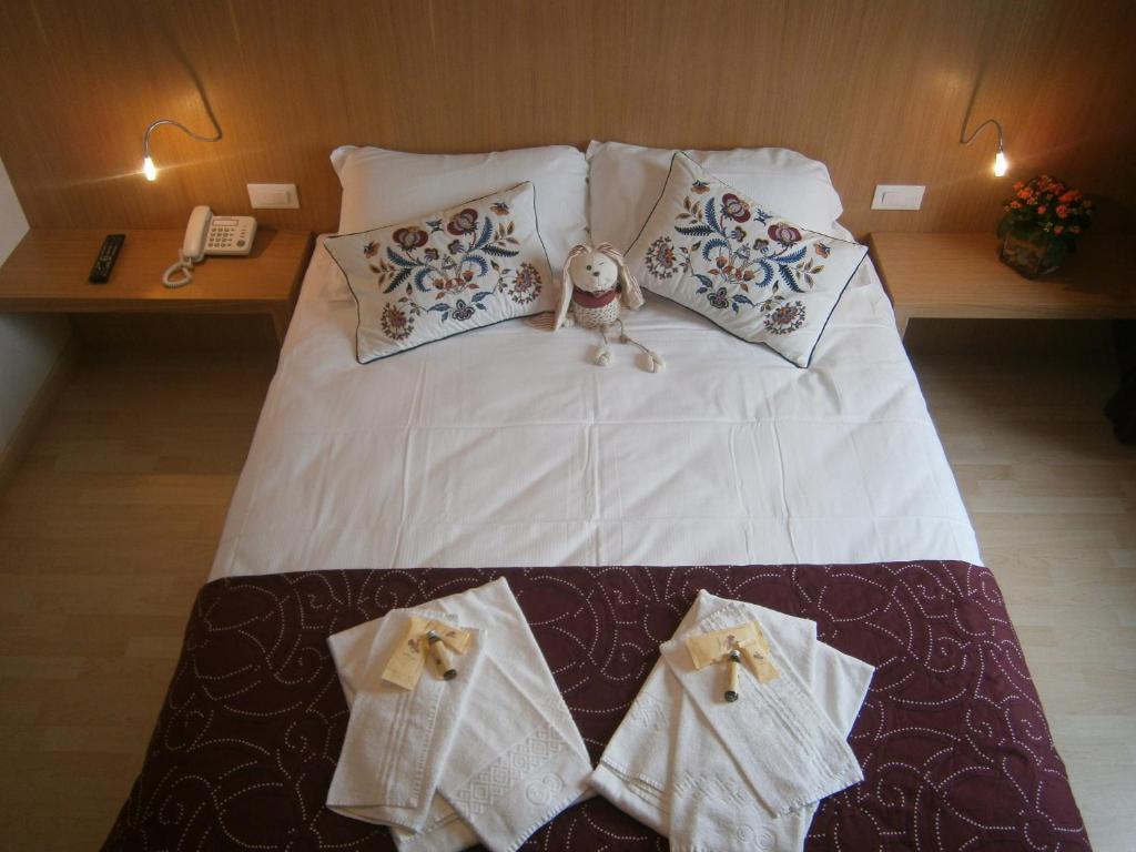 Le Badie Wine Resort Rosazzo Phòng bức ảnh